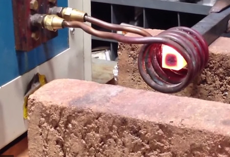Forja caliente de acero cuadrada de la máquina 160kw del horno de calentamiento por inducción