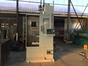 CNC del control automático que apaga la máquina-herramienta del endurecimiento de inducción de la máquina