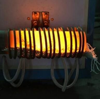 Máquina de calefacción de alta frecuencia de inducción de 50KW 18KHZ 25KHZ para la forja